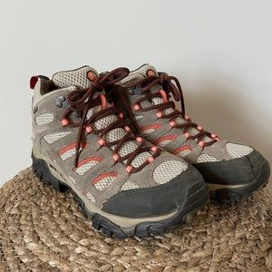 Women’s merrell hiking boots